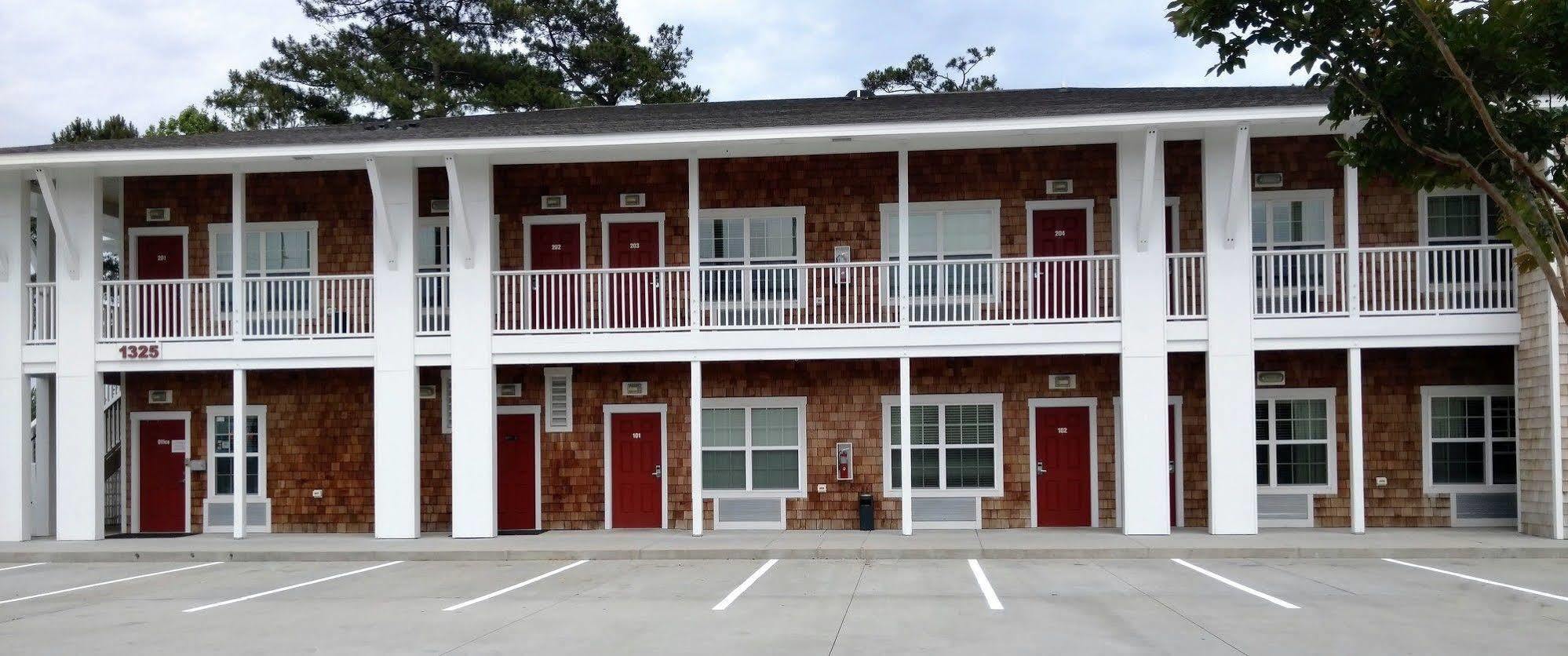 Topsail Shores Inn Sneads Ferry Exterior foto