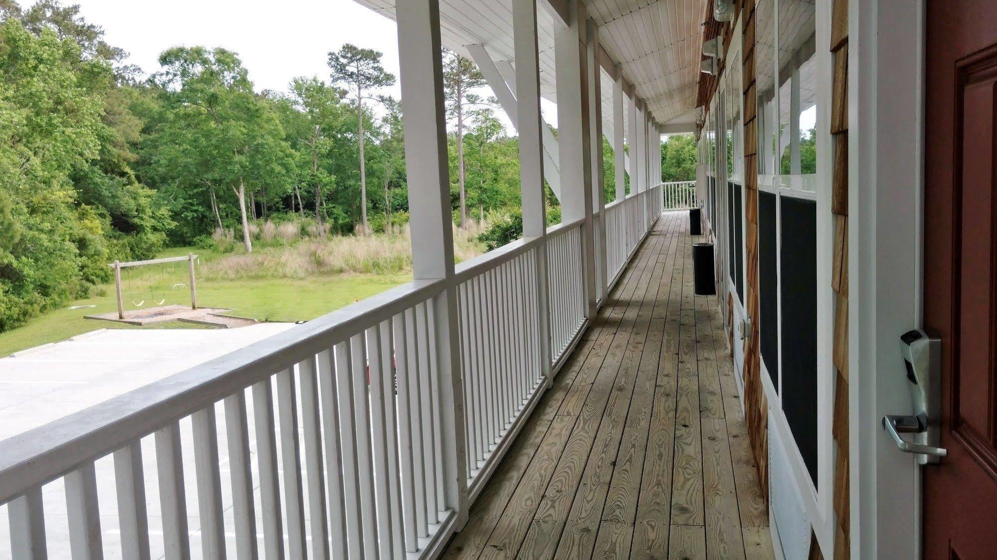 Topsail Shores Inn Sneads Ferry Exterior foto